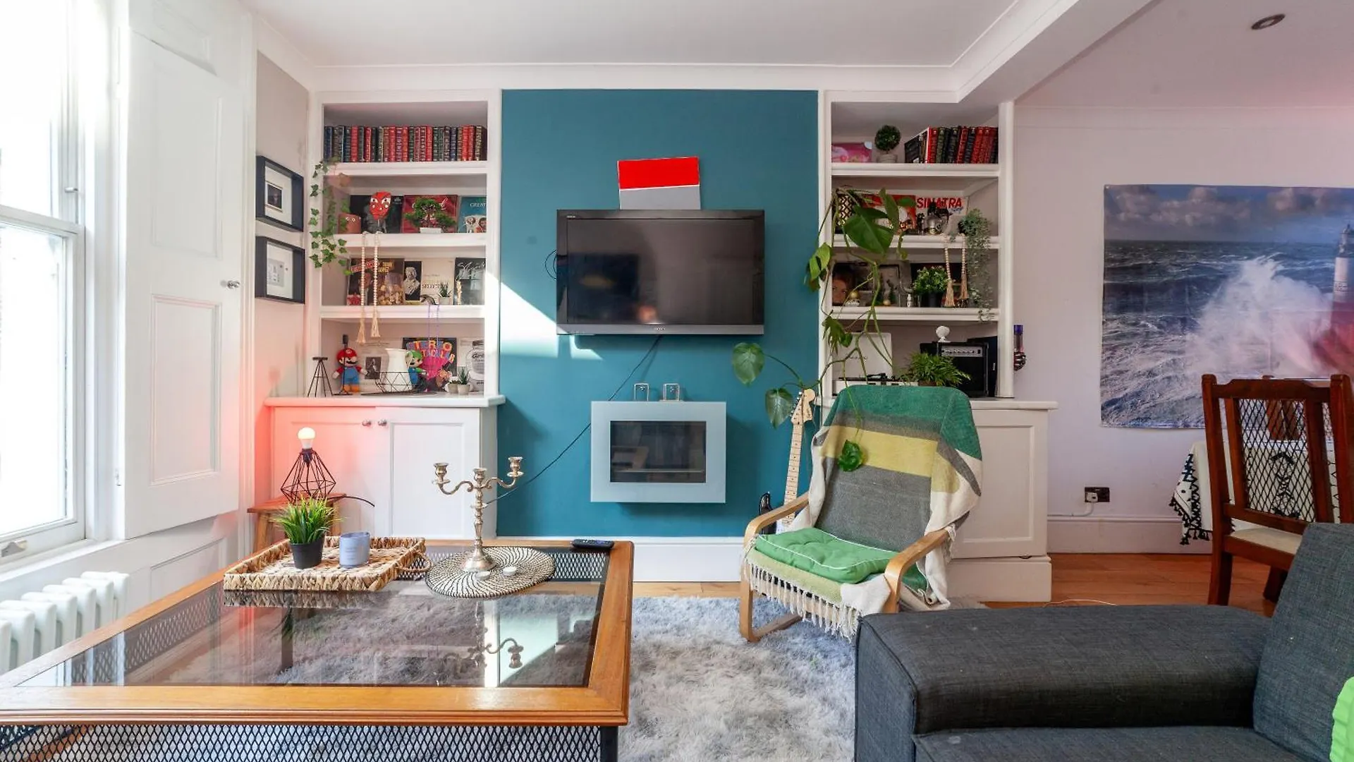 Homestay Double Room W/Projector & Garden Hot Tub London