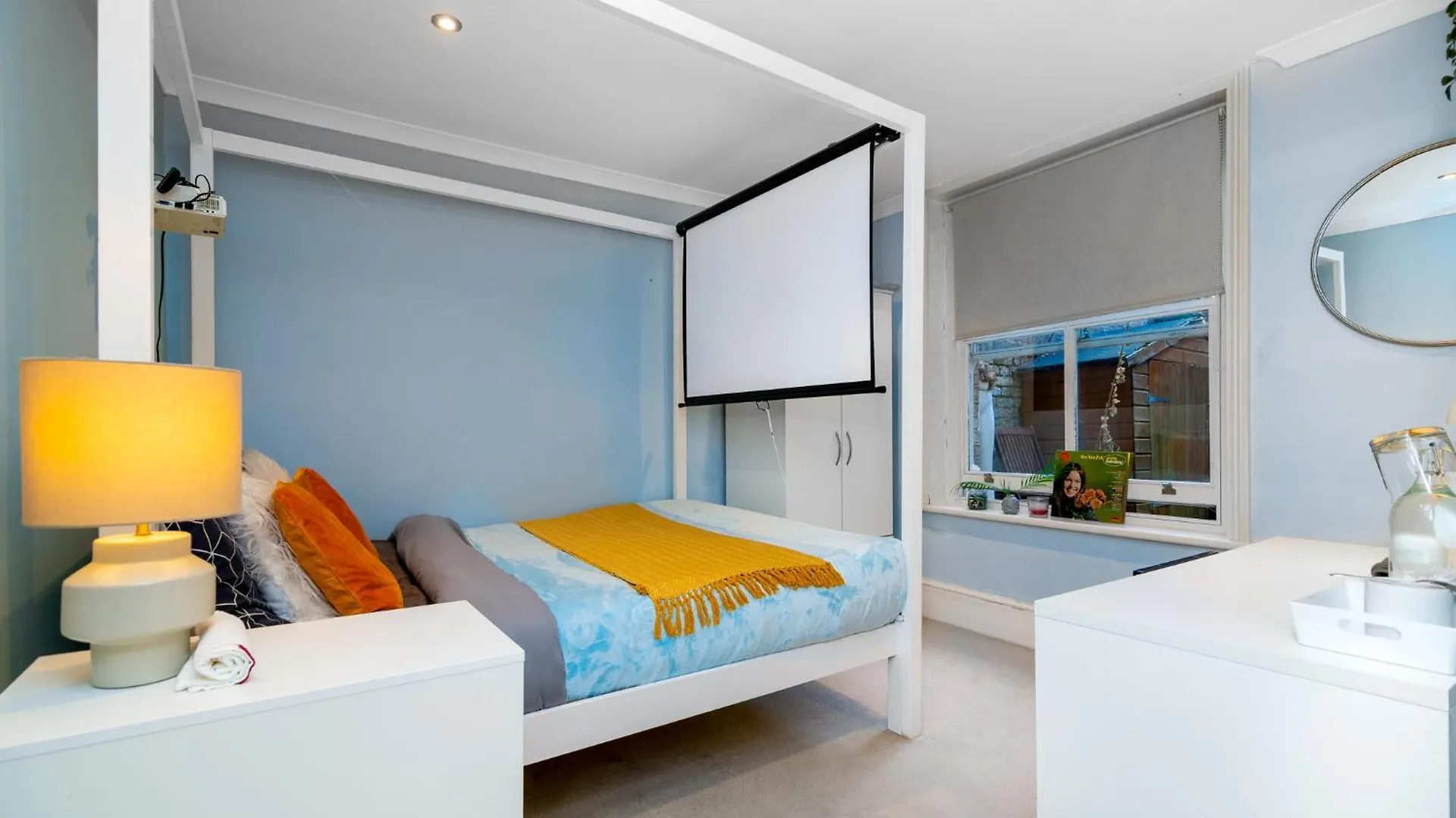 Double Room W/Projector & Garden Hot Tub London 0*,
